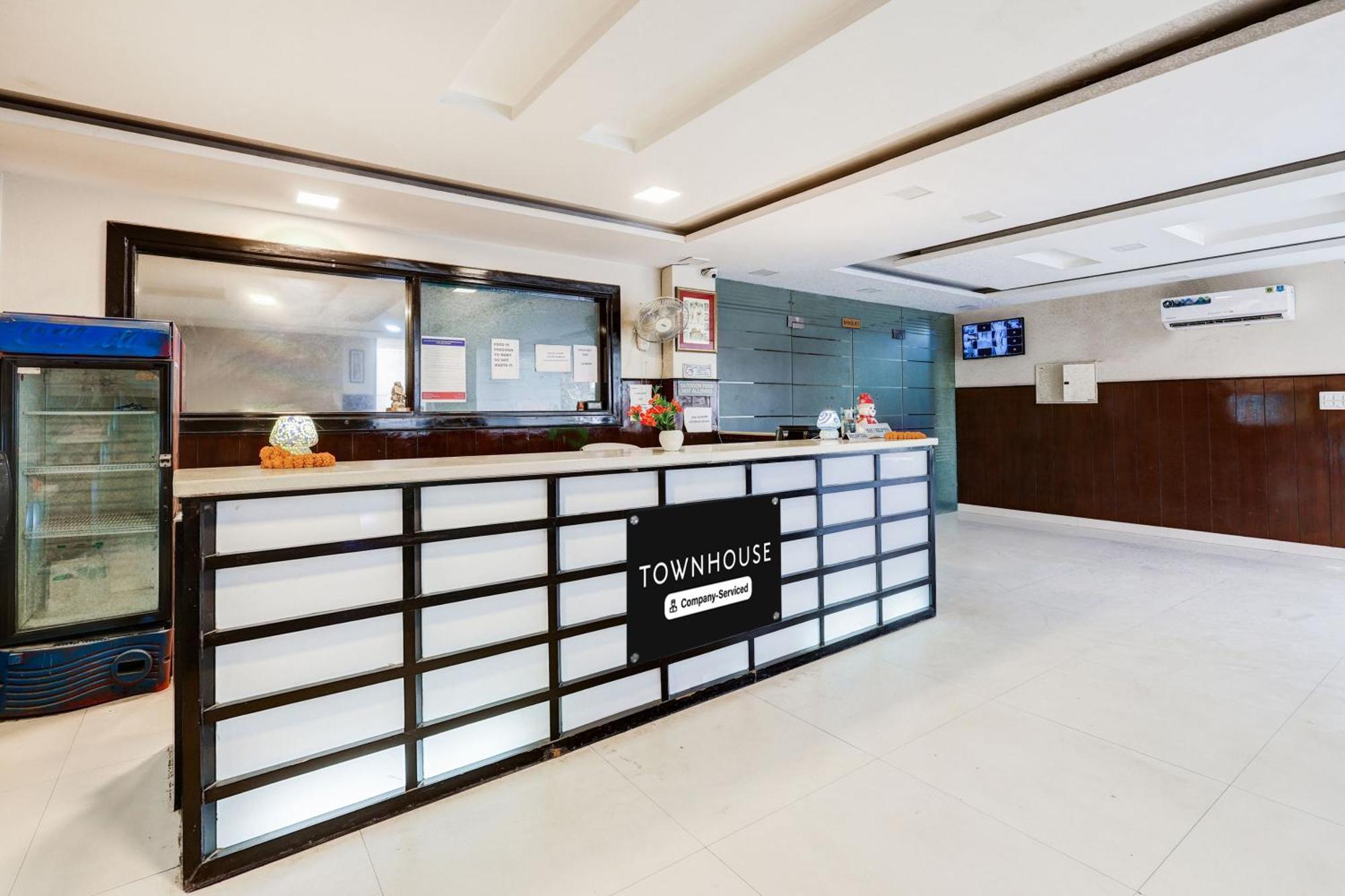 فندق Super Townhouse Sector 38 Gurgaon Near Medanta المظهر الخارجي الصورة