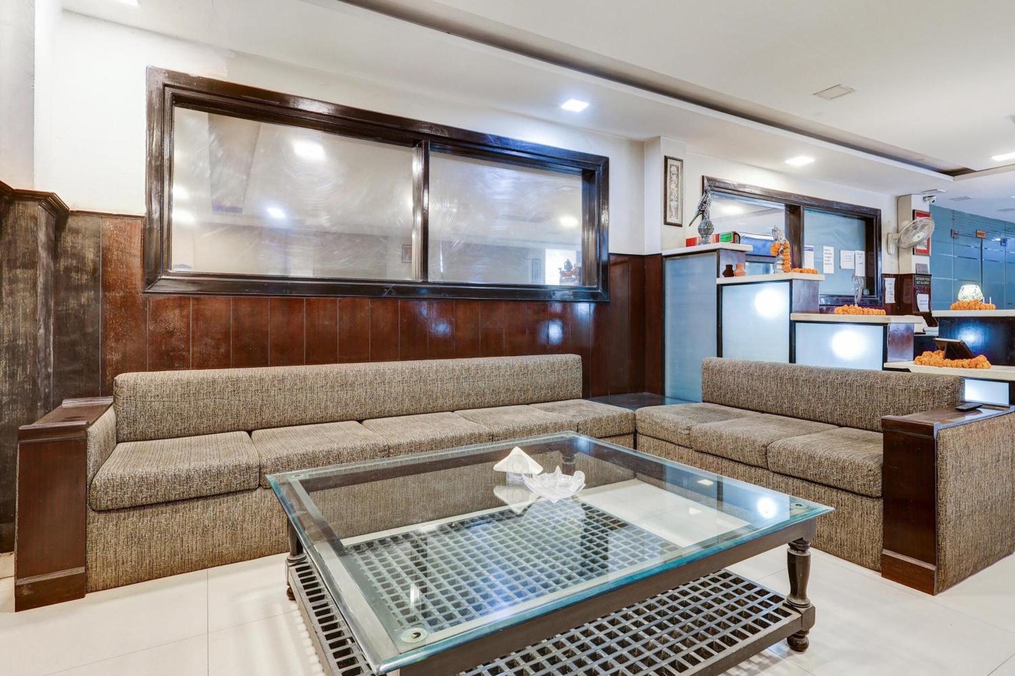 فندق Super Townhouse Sector 38 Gurgaon Near Medanta المظهر الخارجي الصورة