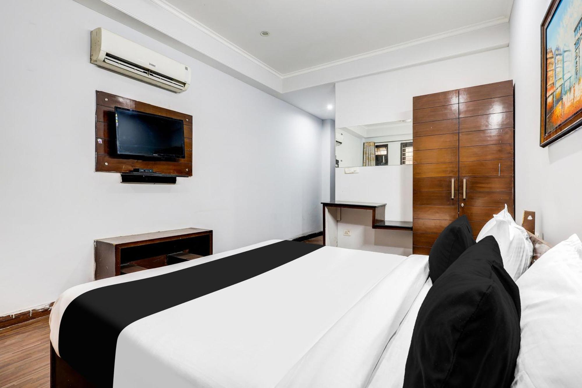 فندق Super Townhouse Sector 38 Gurgaon Near Medanta المظهر الخارجي الصورة