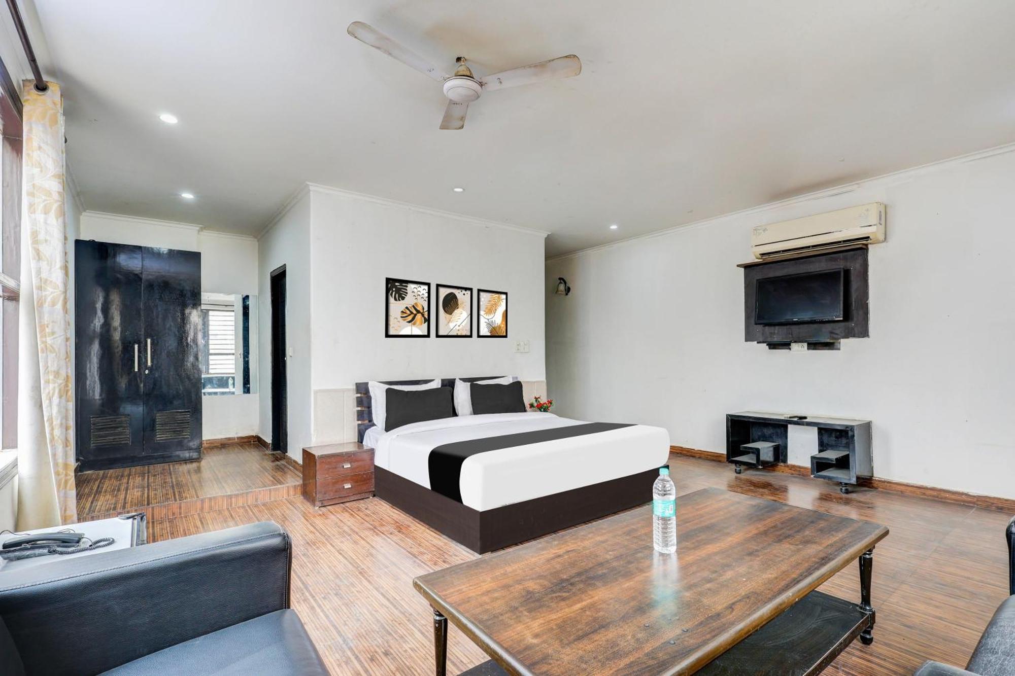 فندق Super Townhouse Sector 38 Gurgaon Near Medanta المظهر الخارجي الصورة